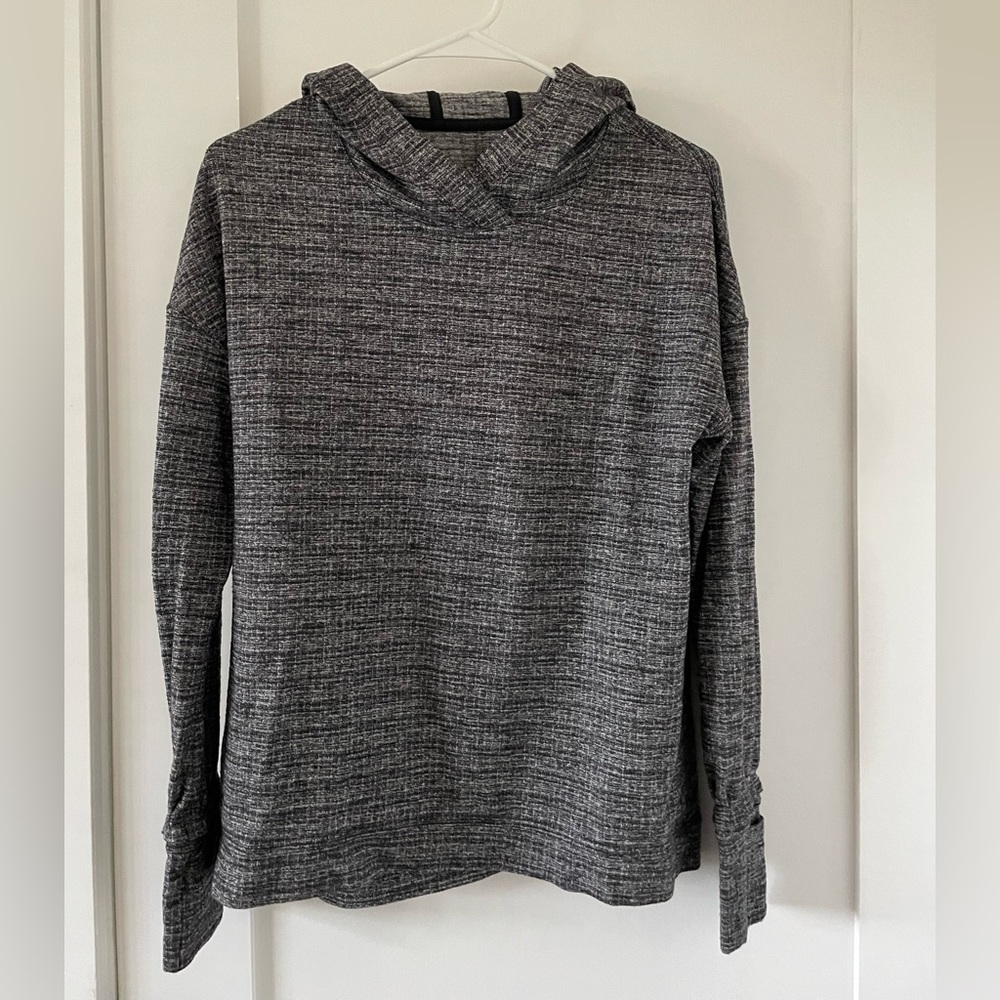Lululemon sweatshirt hoodie gray top size 6 EUC